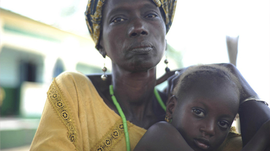 kvinna och barn Foto: ActionAid